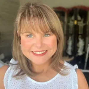 Claire Simmons