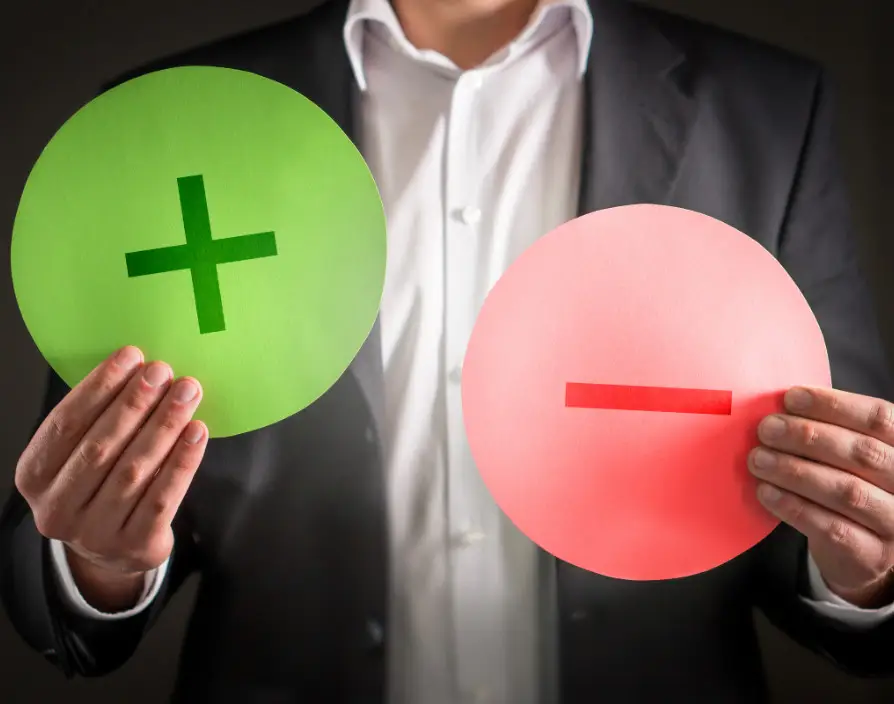 The pros and cons of entering into the world of franchising