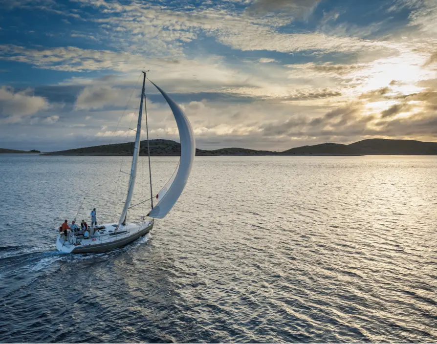 There are six primary stages for you to put the wind in your sales