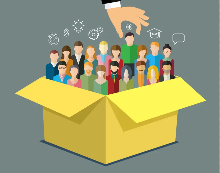 What should you keep in mind while recruiting staff for your franchise?