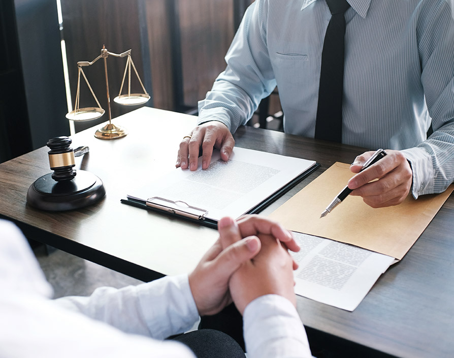 Why should you get legal advice on a franchise agreement before signing on a dotted line?