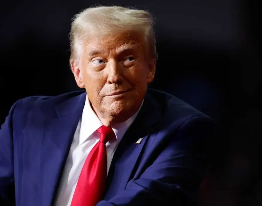 This article will set out the impact and risk of the recent tariffs on commercial contracts and provide useful considerations for businesses operating in the global economy.