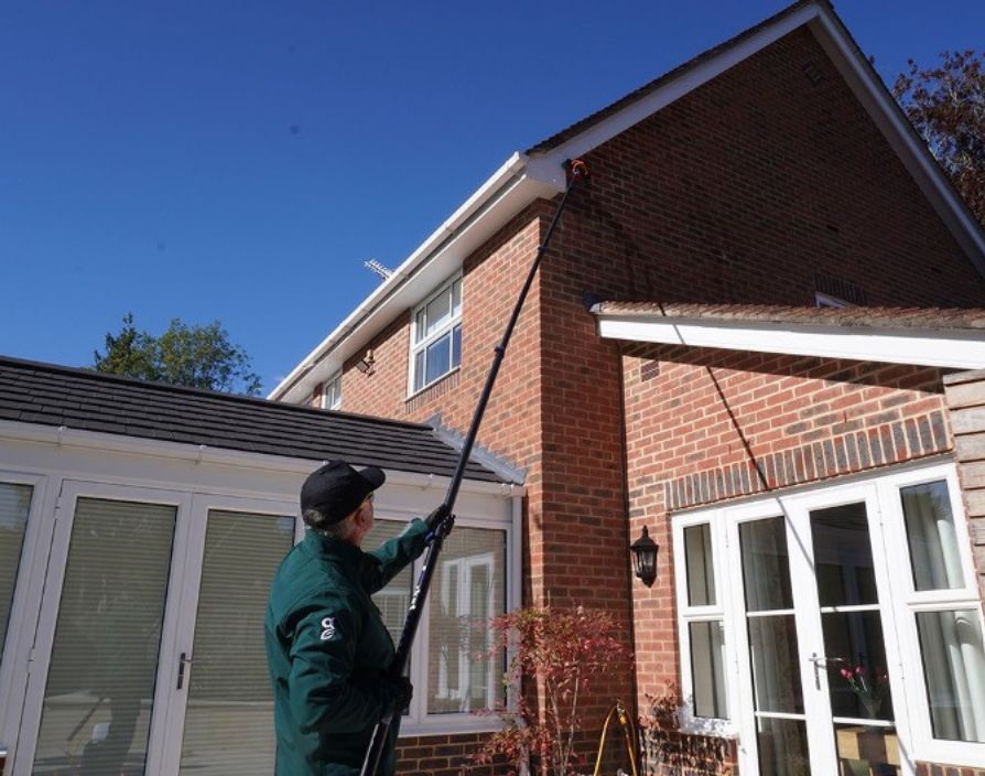 Greensleeves franchisees are expanding beyond lawn care with new exterior cleaning services, generating year-round revenue, attracting new customers and creating opportunities for growth.