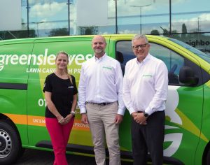 Two new Greensleeves Lawn Care franchisees are putting their training into practice as they take their first steps into business ownership following lengthy careers in IT and telecoms.