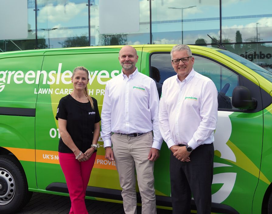Two new Greensleeves Lawn Care franchisees are putting their training into practice as they take their first steps into business ownership following lengthy careers in IT and telecoms.